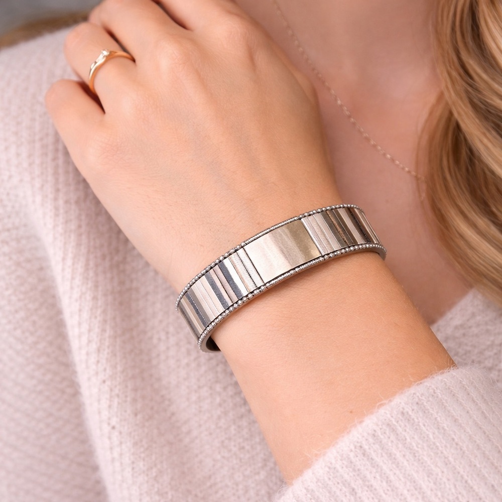 Pomina Silver Tone Striped Magnetic Cuff Bracelet (BR1010/2)